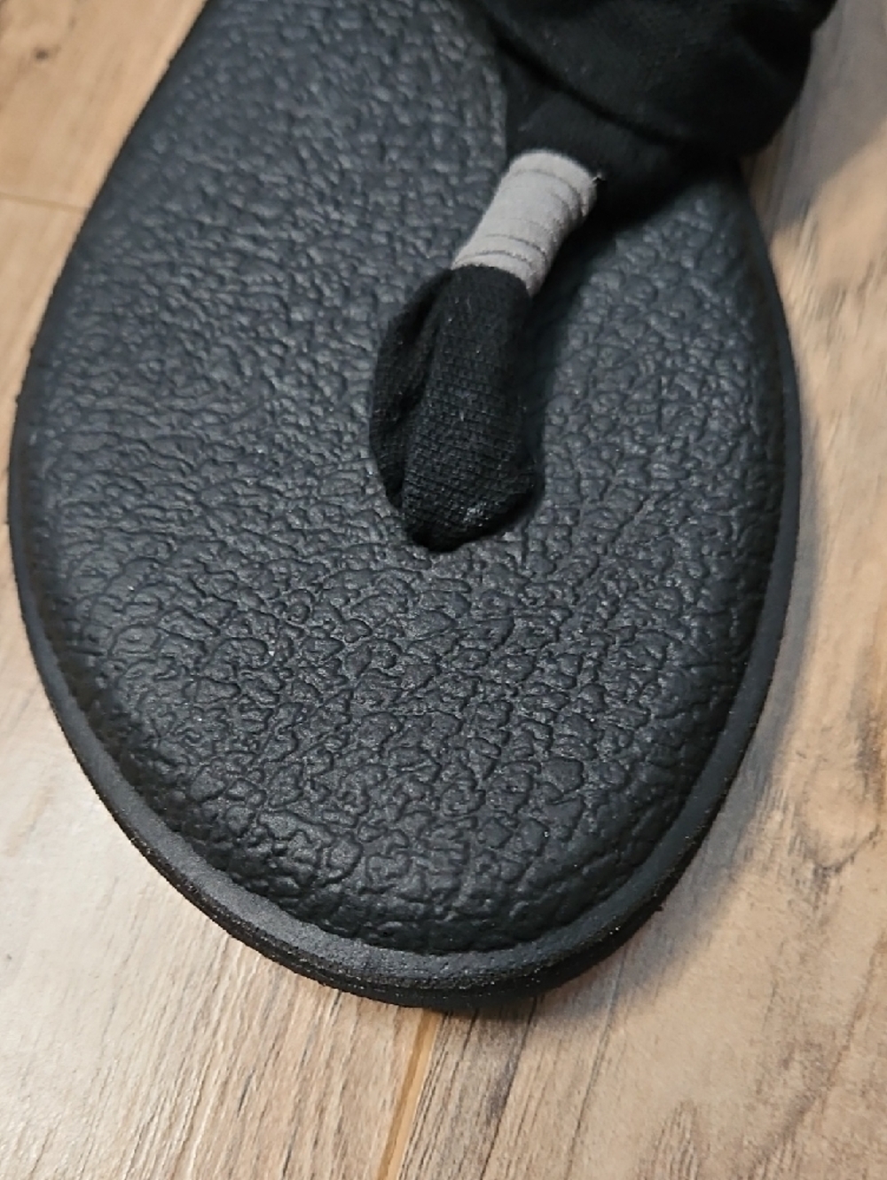 Sanuk Black Knit Yoga Sandal Flip Flops 8 - Picture 2 of 10